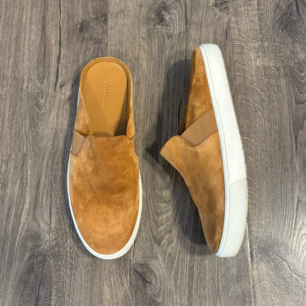 VINCE Verrell Slip-On Suede Sneakers Mule Camel Slide Womens Size 9 Modern Comfy